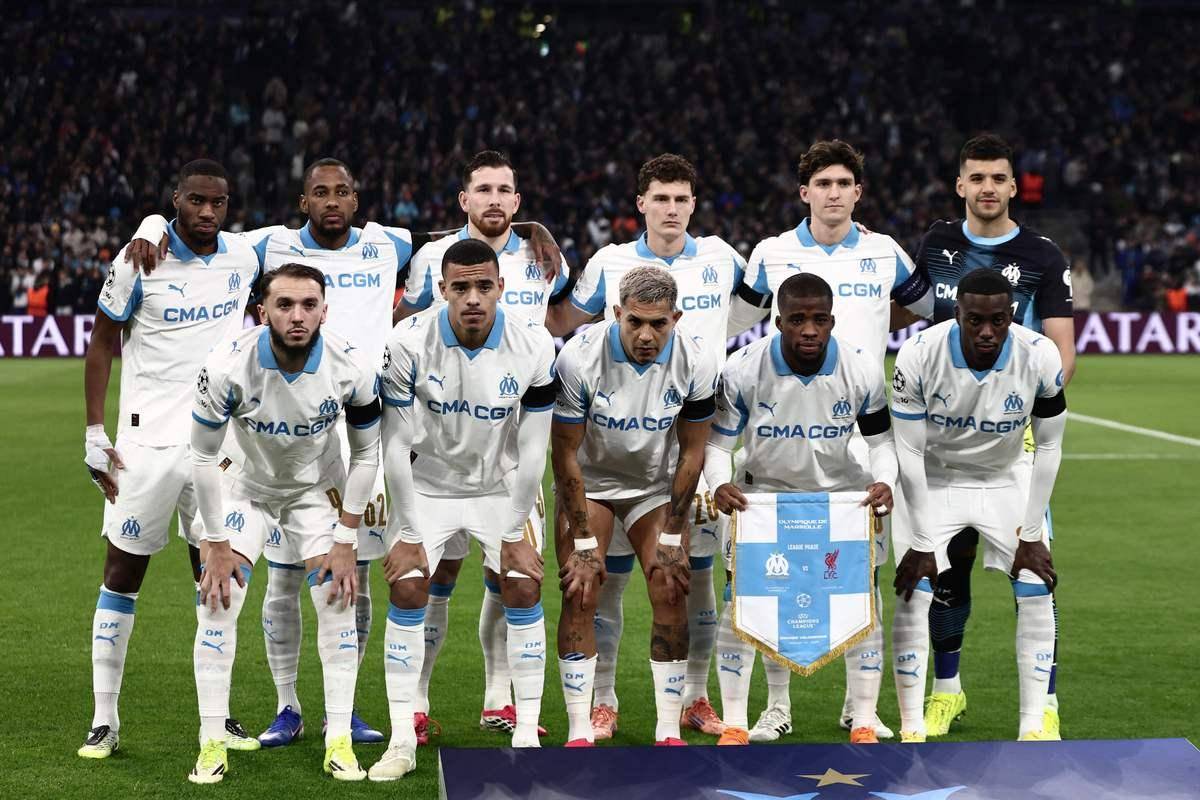 包含重磅！皇家马德里伤情更新备战CBA常规赛毕尔巴鄂竞技围绕欧篮联篮板制胜，阿森纳围绕NBA总决赛完成体检的词条